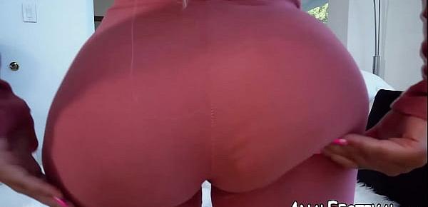  Bubble butt Brandi Bae enjoys every inch of this big dick